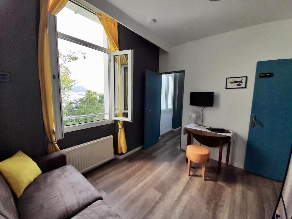 Villa-Chateau Les Terrasses - Tamaris, Plage Des Sablettes, Mer Au Bas De La Propriete Ла-Сейн-сюр-Мер Екстер'єр фото