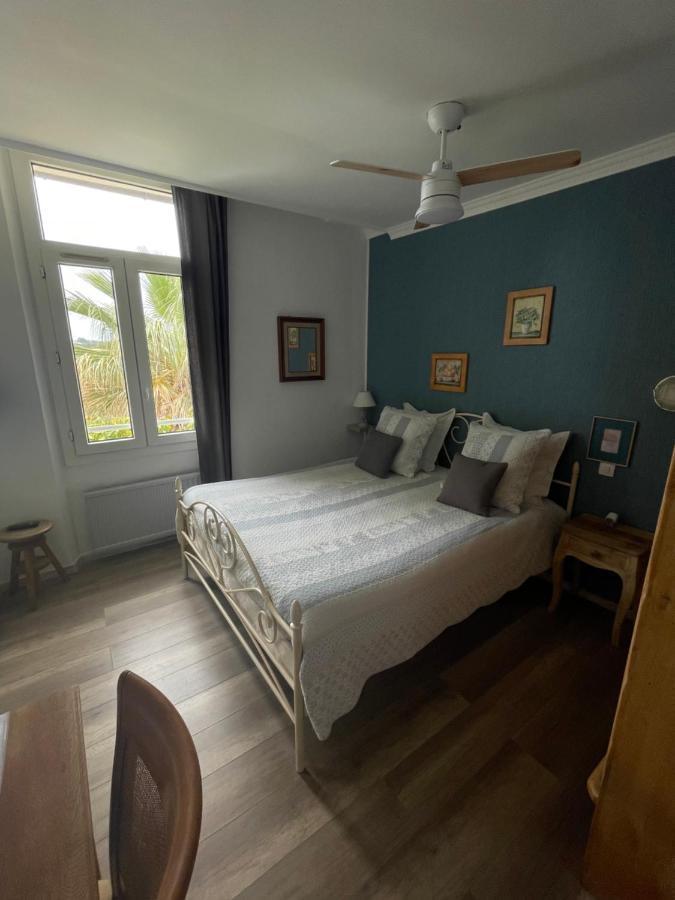Villa-Chateau Les Terrasses - Tamaris, Plage Des Sablettes, Mer Au Bas De La Propriete Ла-Сейн-сюр-Мер Екстер'єр фото