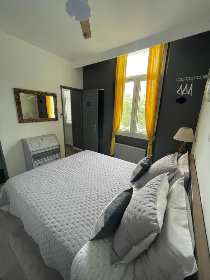 Villa-Chateau Les Terrasses - Tamaris, Plage Des Sablettes, Mer Au Bas De La Propriete Ла-Сейн-сюр-Мер Екстер'єр фото